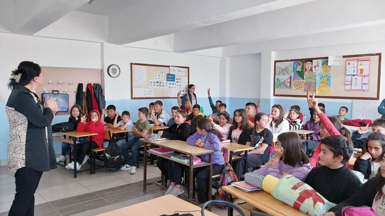 Öğrencilere teknoloji bağımlılığı anlatıldı