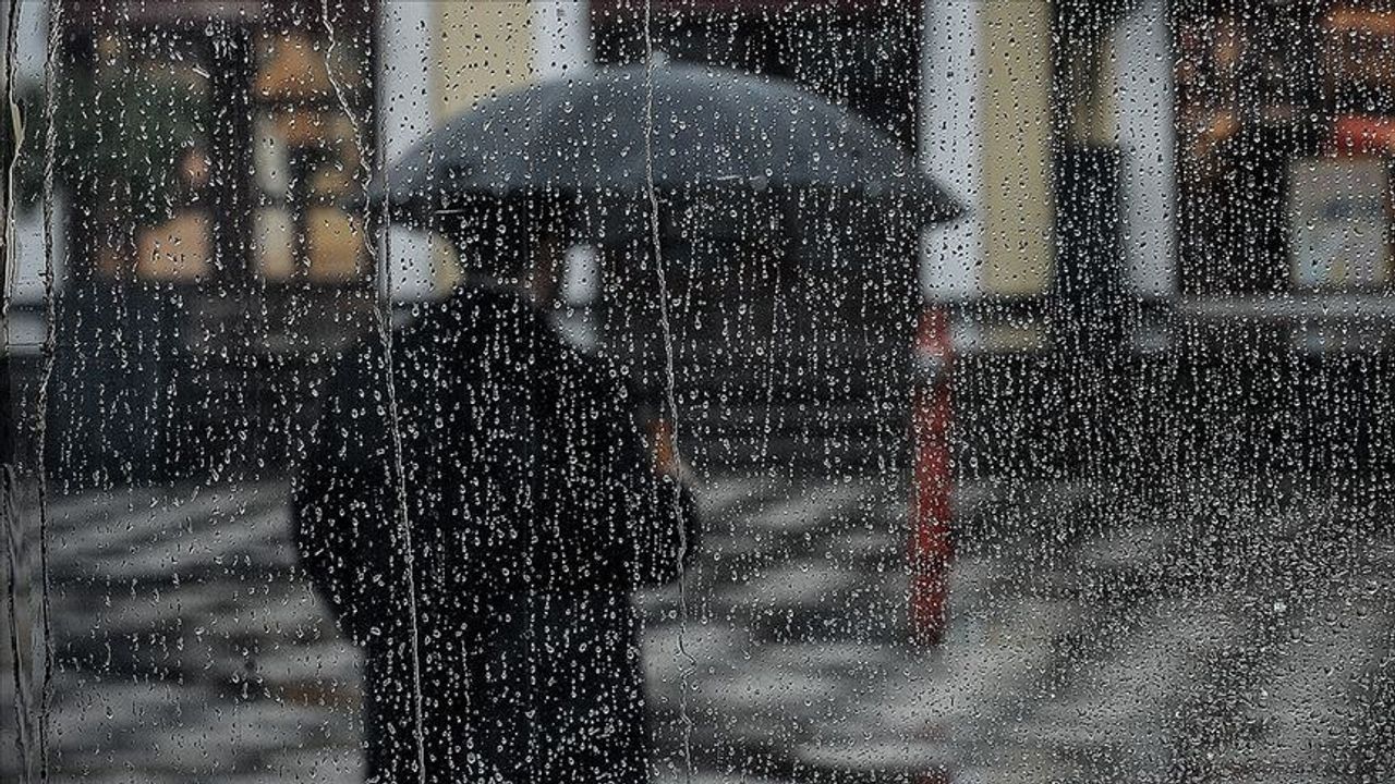 Bakan Özhaseki'den yarın için yağış uyarısı: Bu illerde yaşıyorsanız dikkatli olun!