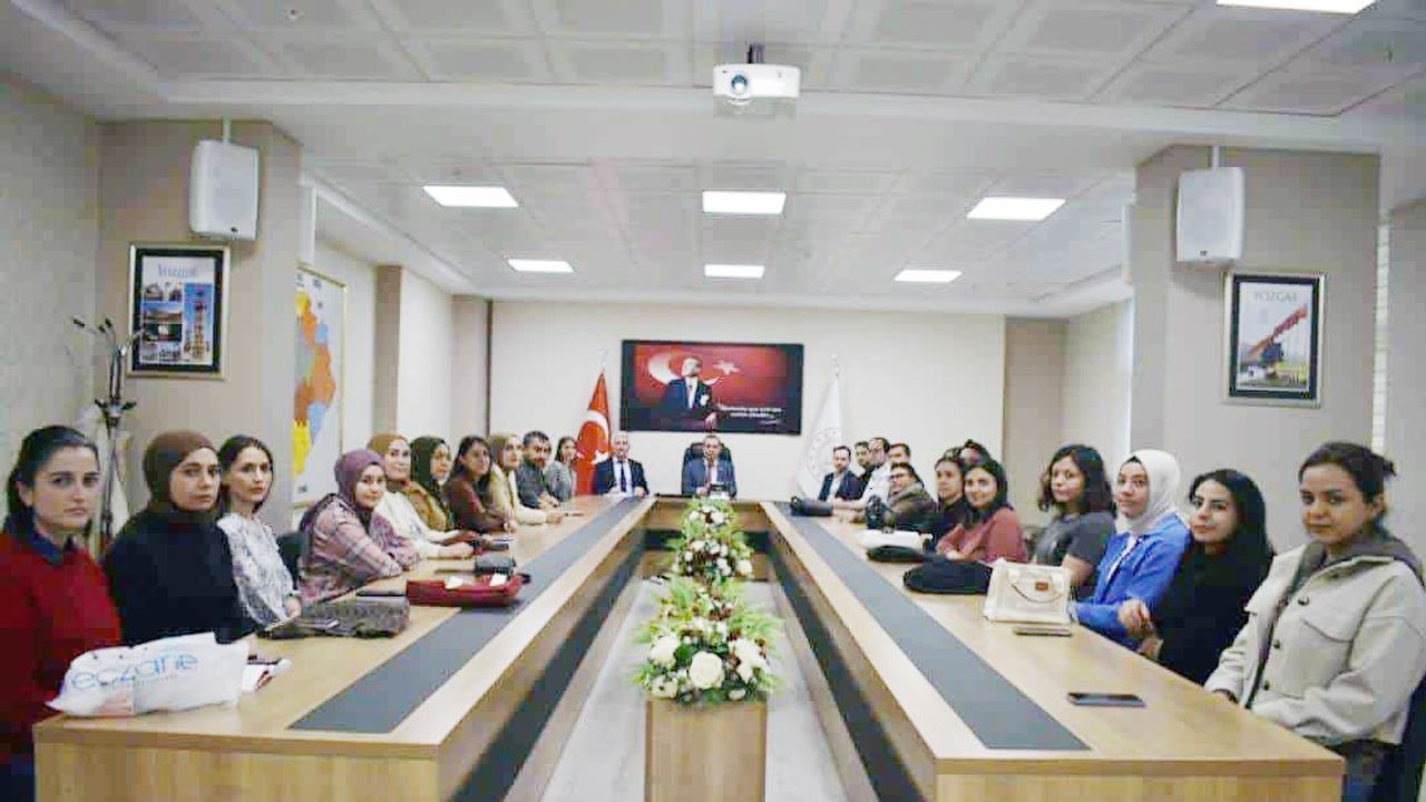 İl Müdürü aday öğretmenlerle ilk kez buluştu: "Öğrencilerin kalbine girin"