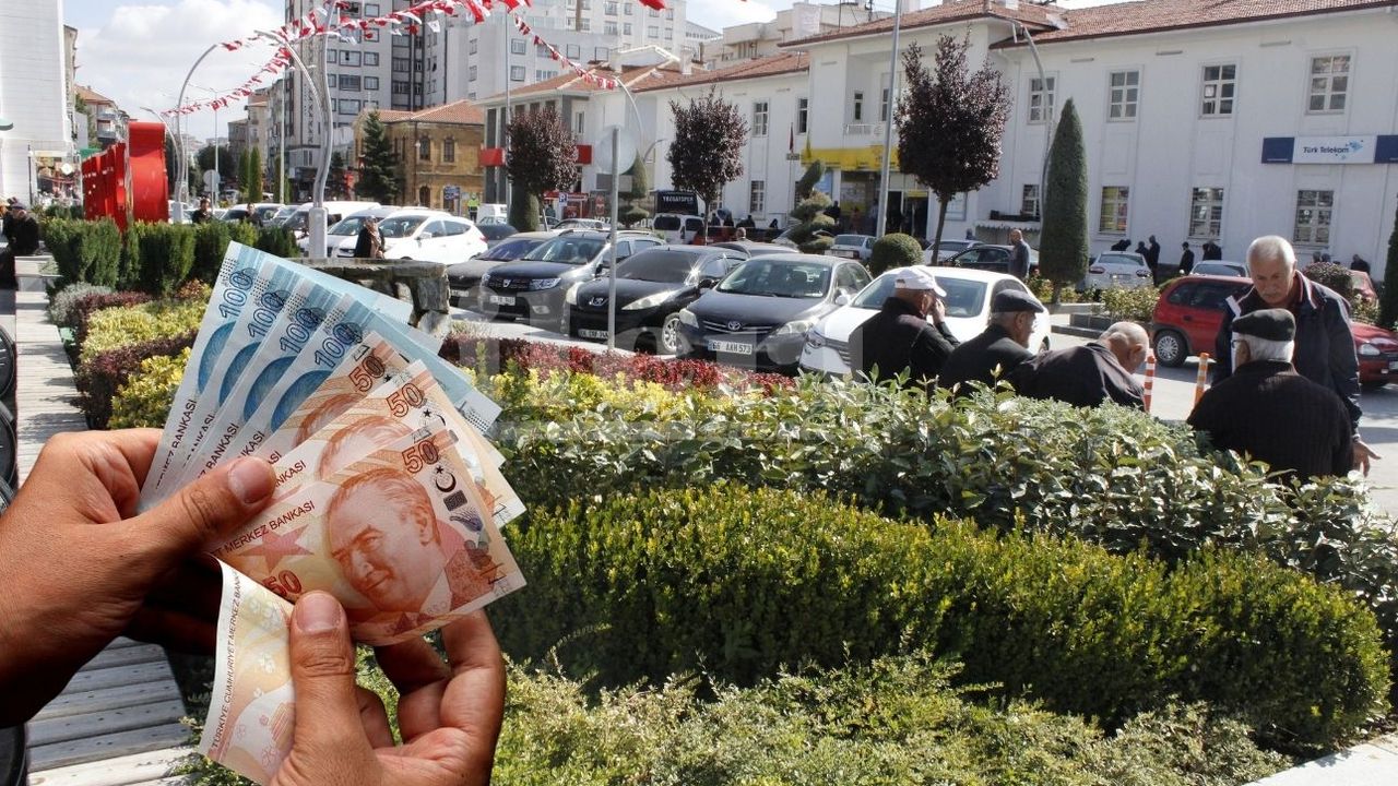 Başkan emeklileri savundu: "Geçici bir ödeme ile çözülmez!"