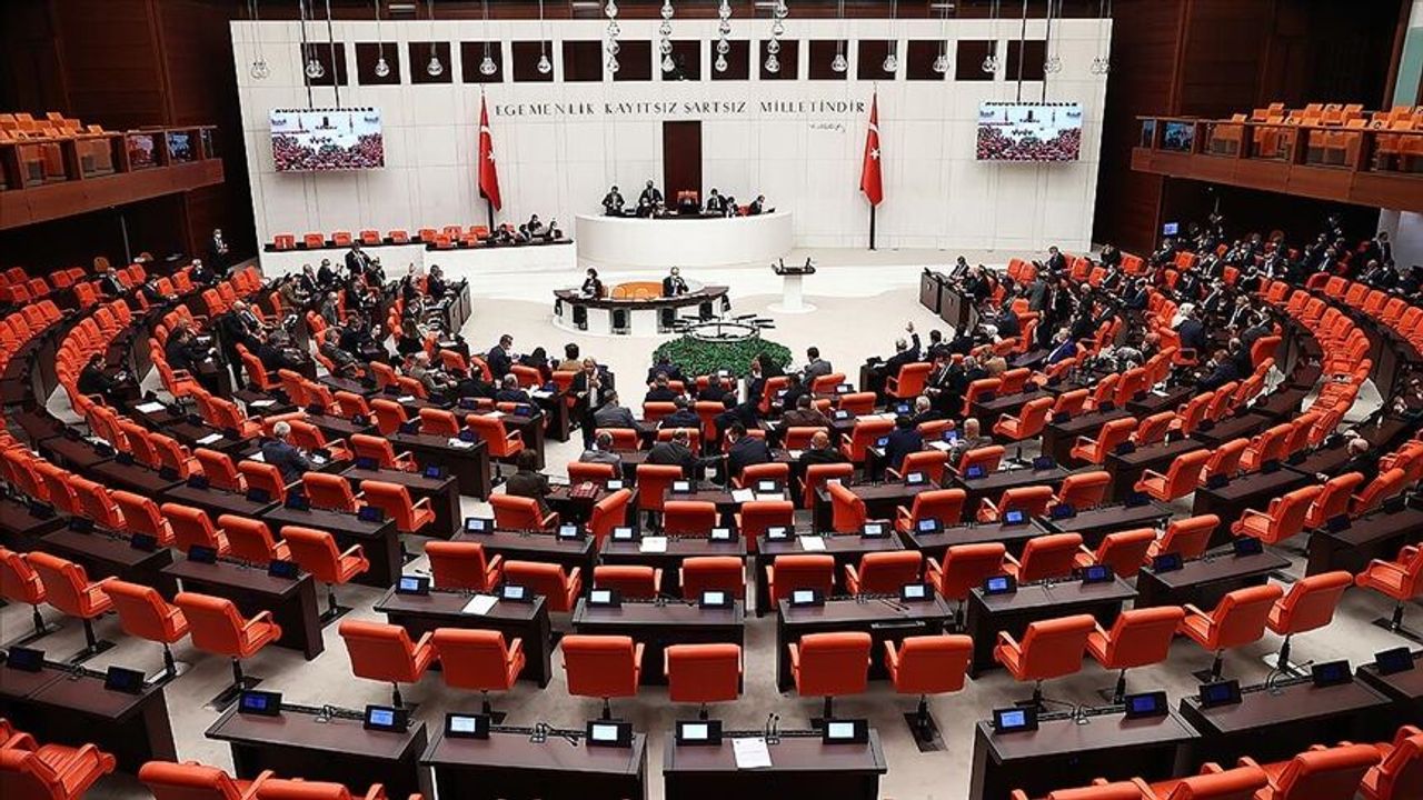 Emeklileri sevindirecek madde meclisten geçti