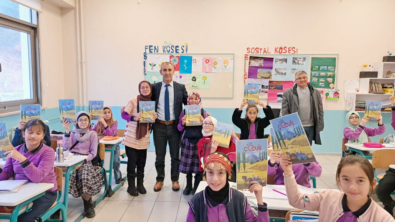 Müdür vekilinden Dünya Çocuk Hakları Günü'nde okul ziyareti!