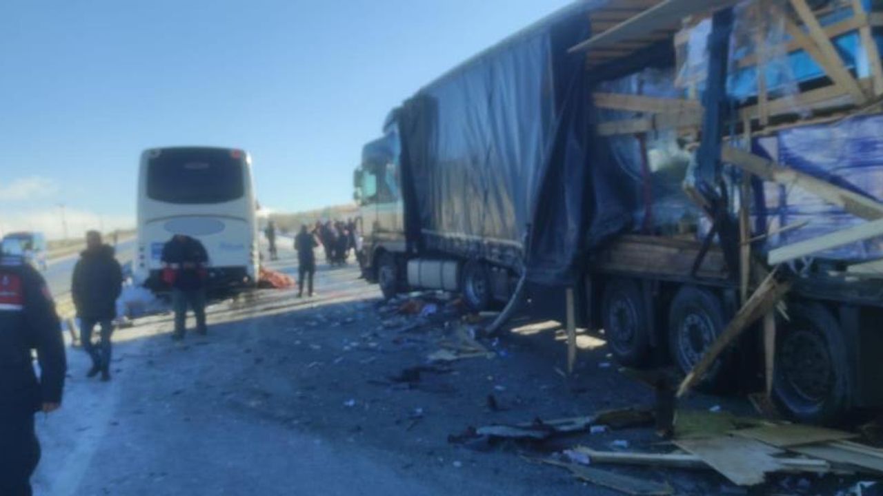 Yozgat sınırında kaza: Çok sayıda yaralı var!