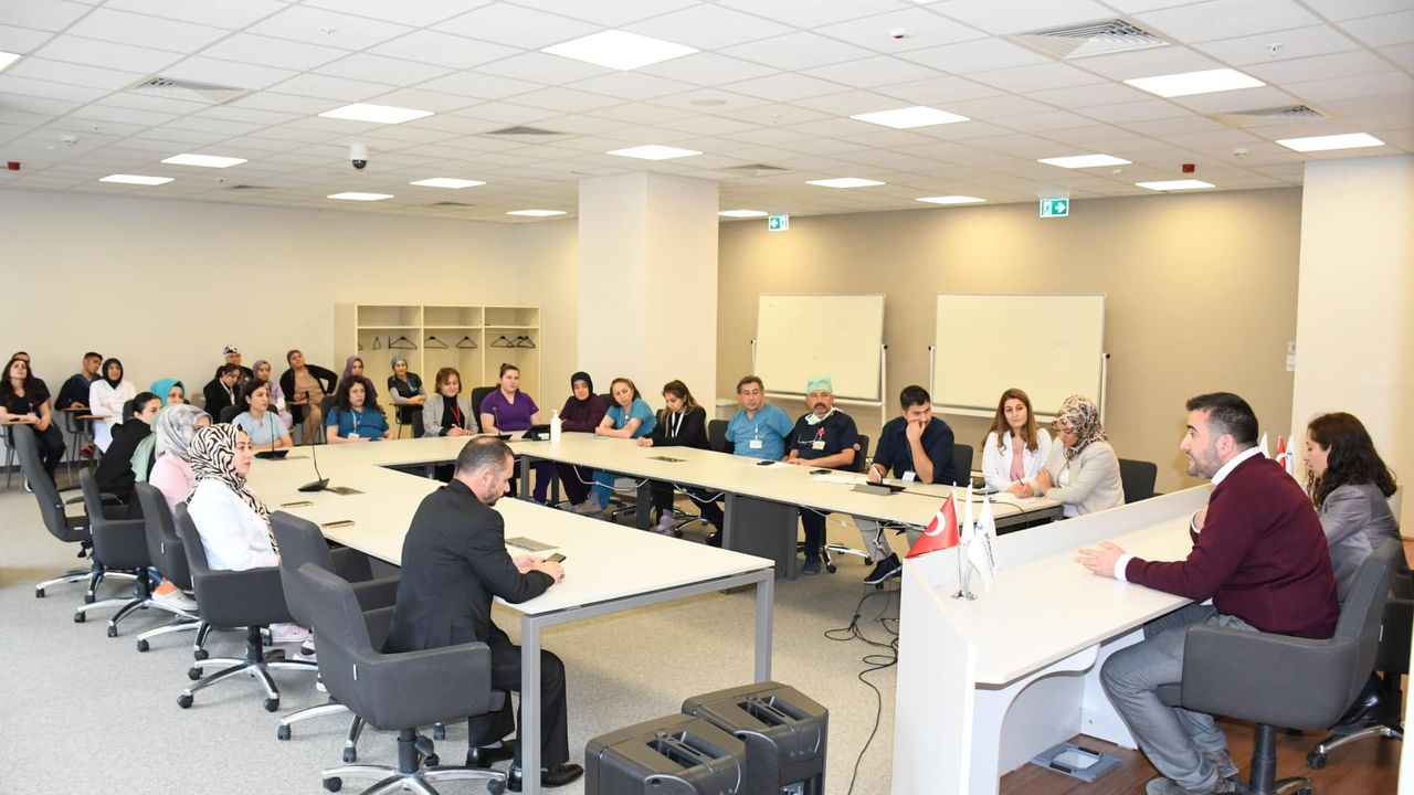 Yozgat Şehir Hastanesi'nde toplantılarla geleceğe yönelik ilk adımlar atıldı!