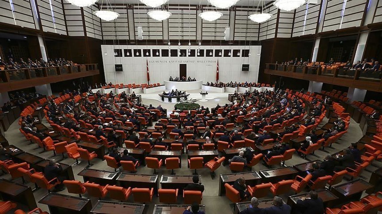 Bakan tüm merak edilenleri açıkladı: 5 bin TL ikramiye için tarih verdi!