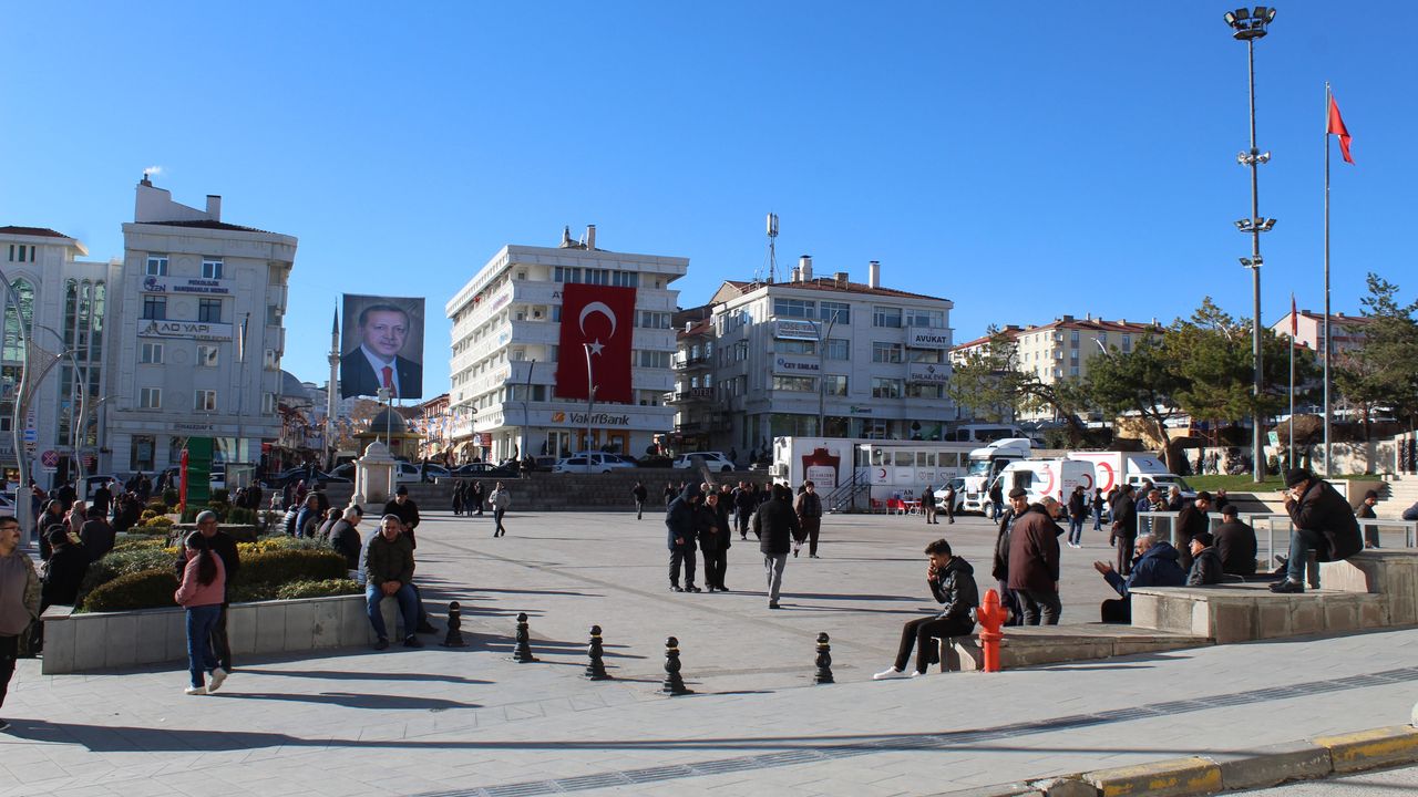Yozgat’ta bardak bardak içiliyor: Tam bir grip düşmanı!