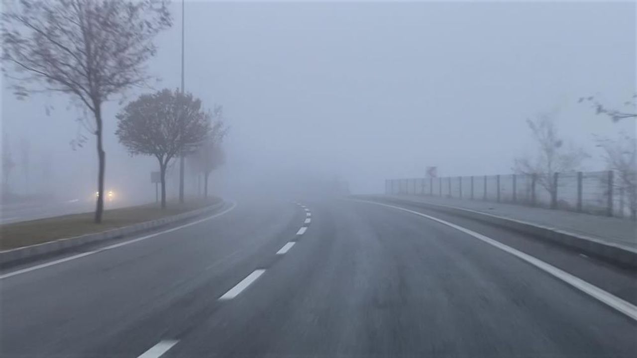 Yozgat yollarında sis alarmı: Valilikten trafikte dikkat çağrısı!