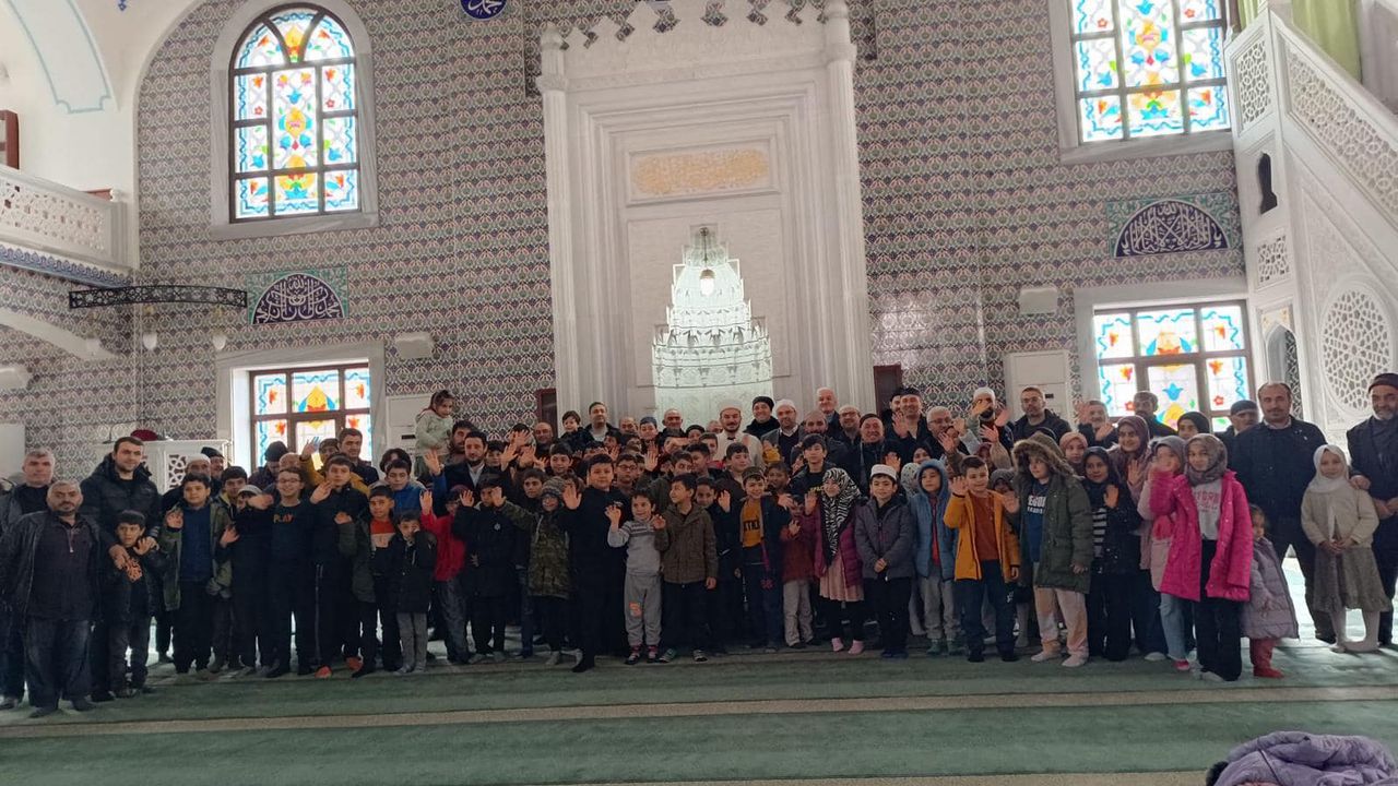 Yozgat'ta gençler camide buluştu!