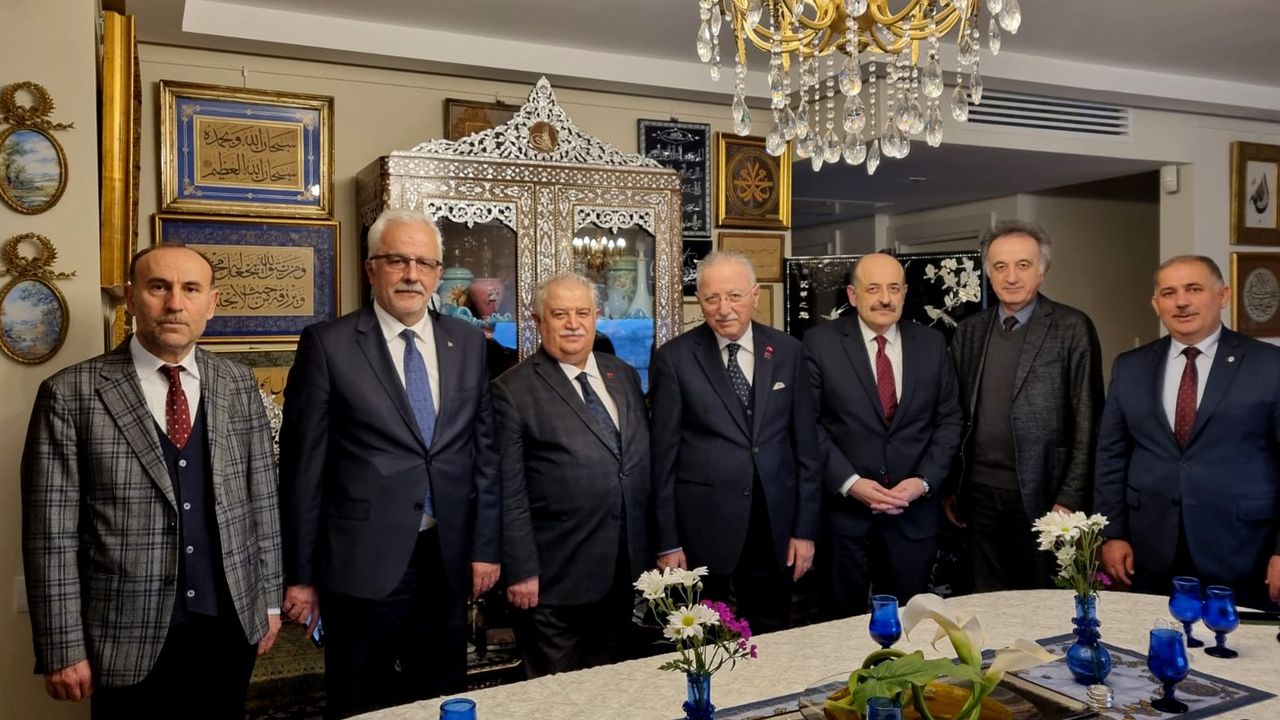 Şeref üyesi İhsanoğlu oldu!