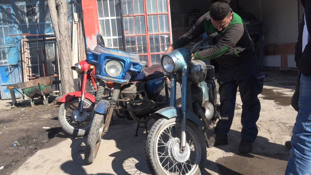 Sivas'ta hurda motosikletler yeniden yollara dönüyor