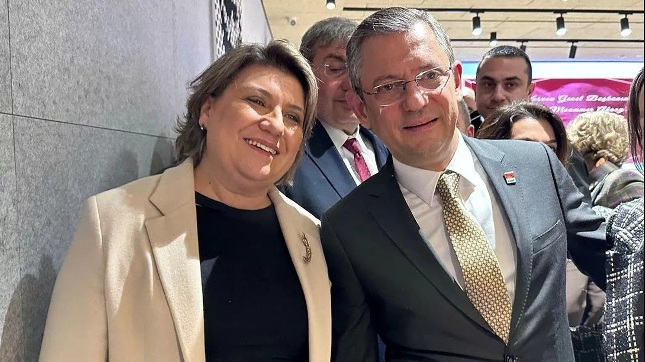 Gülsün Bor kimdir?
