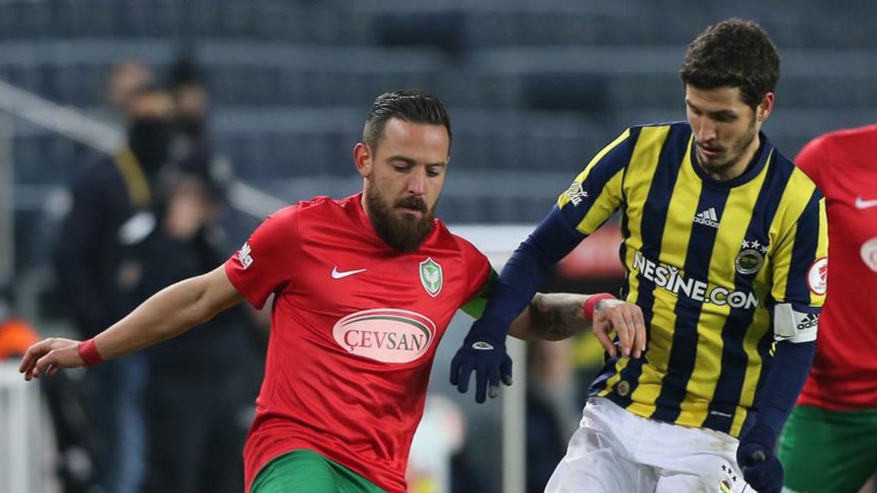 Deniz Naki kimdir?
