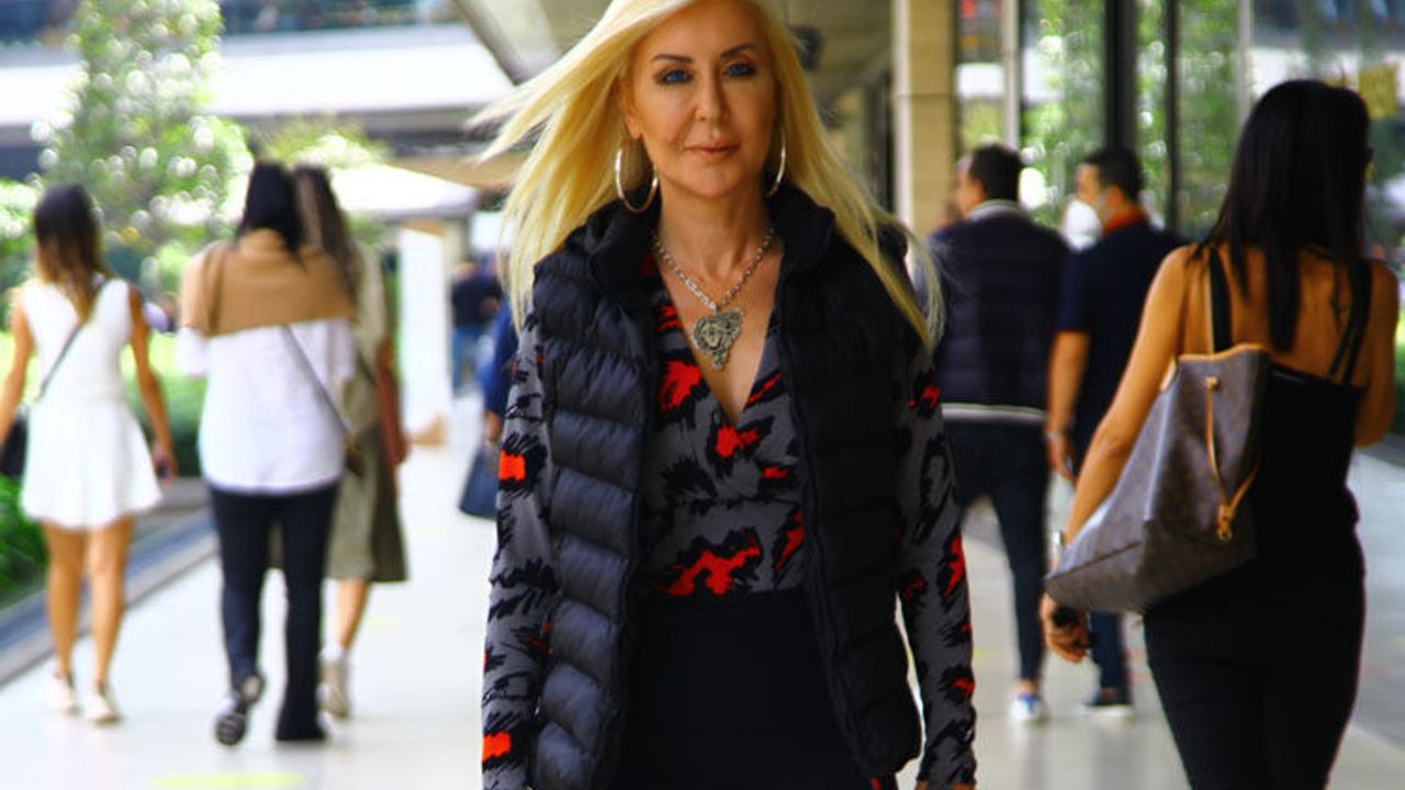 Şenay Devi kimdir?