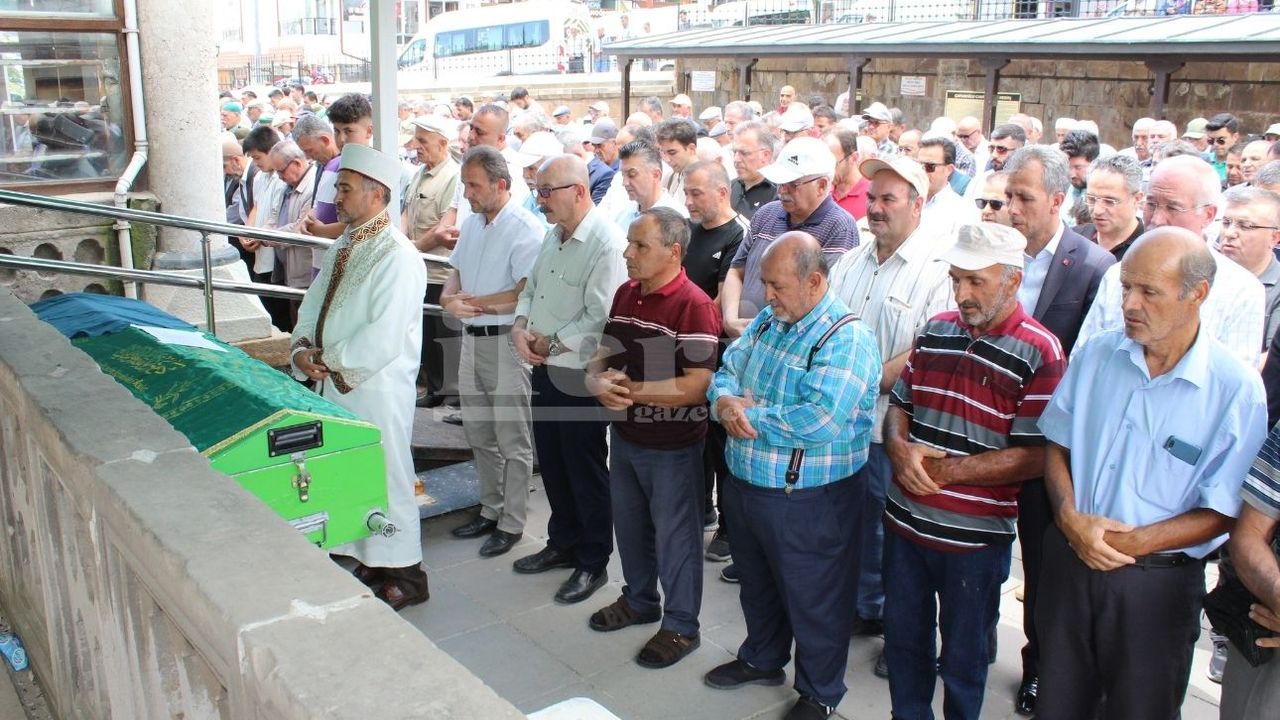 Yeşilkaya dualarla uğurlandı