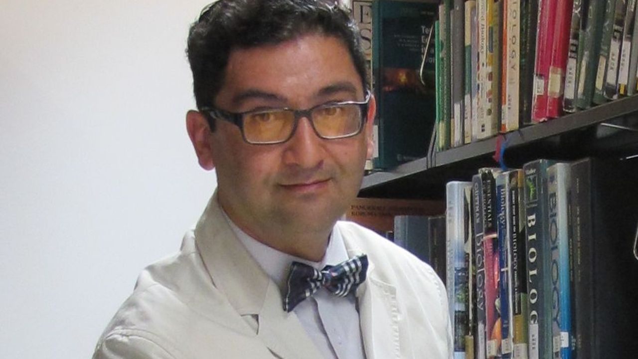 Anooshirvan Miandji Kimdir?