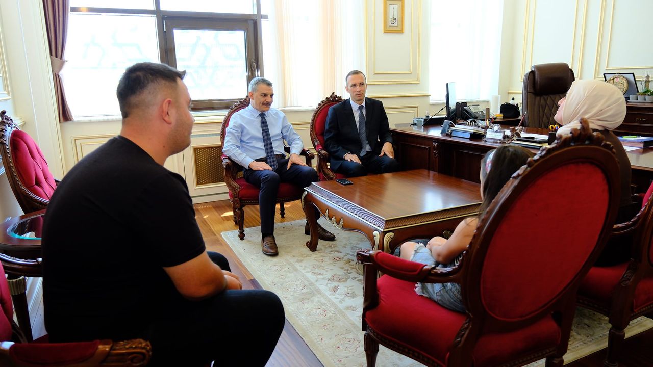 Vali Özkan'a anlamlı ziyaret
