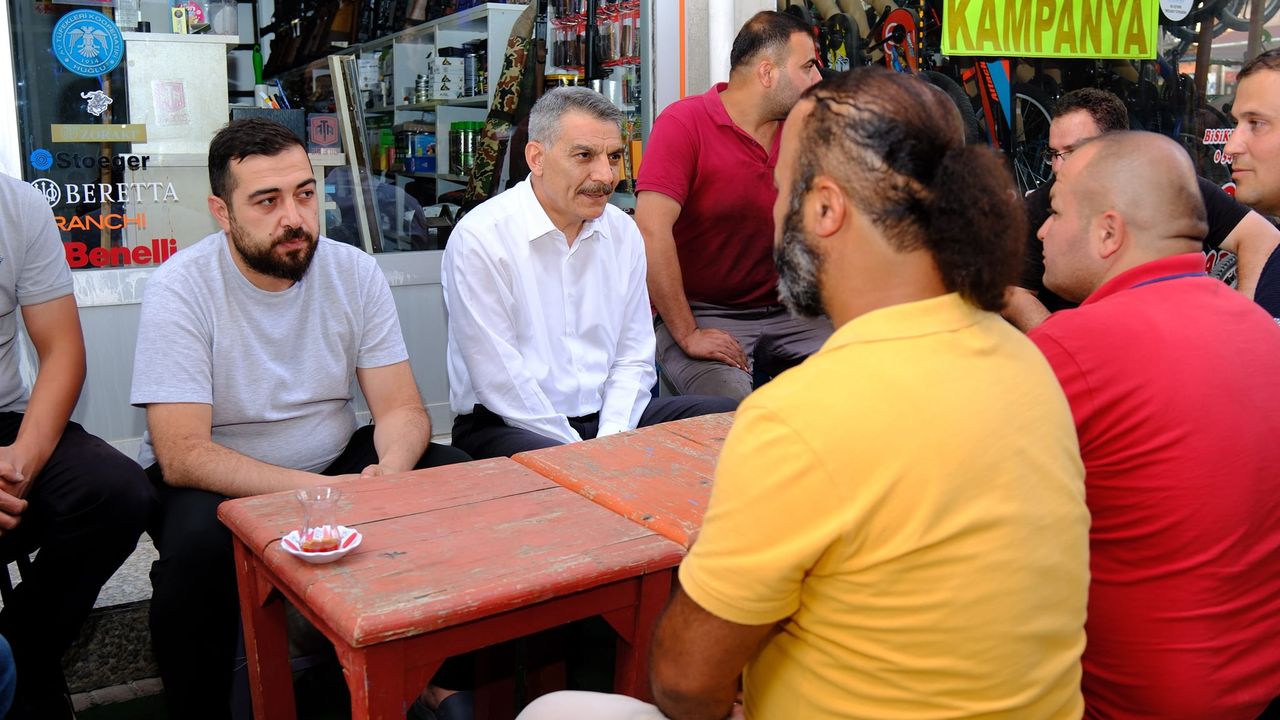 Vali Özkan vatandaşlarla bir araya geldi