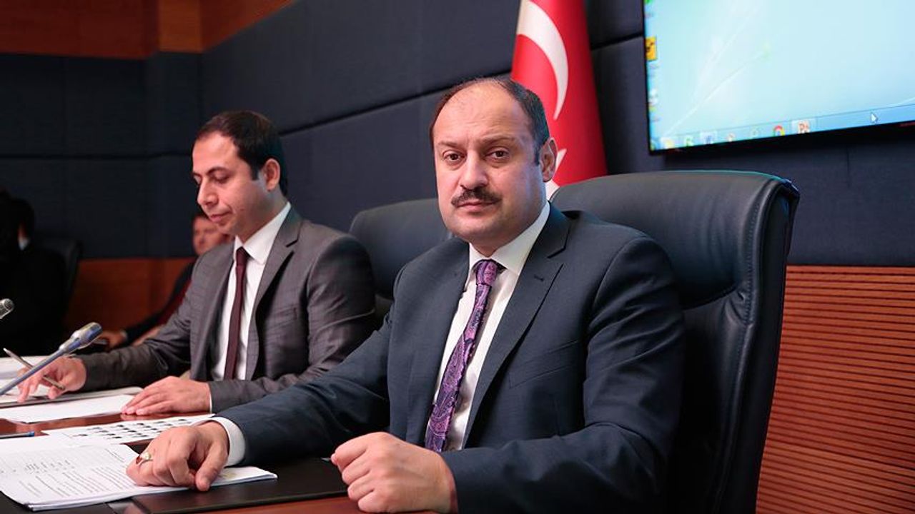 Kasım Gülpınar kimdir?