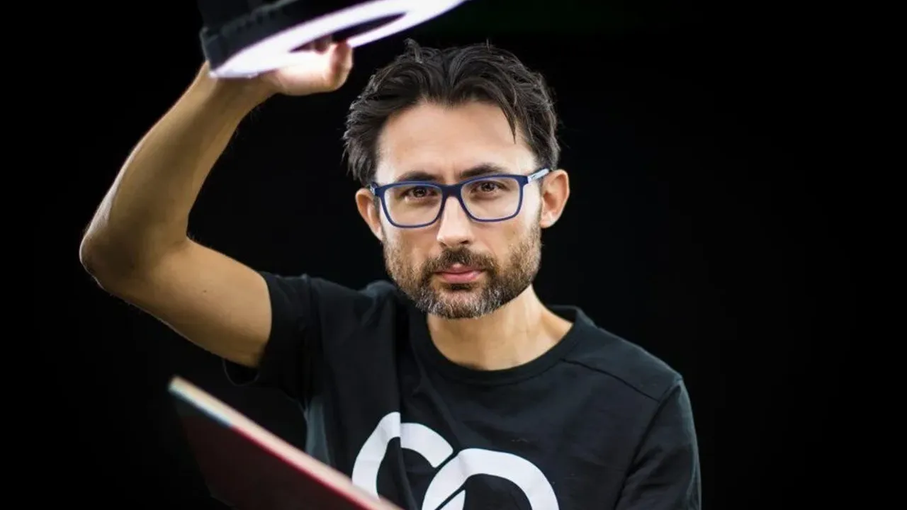 Barış Özcan kimdir?