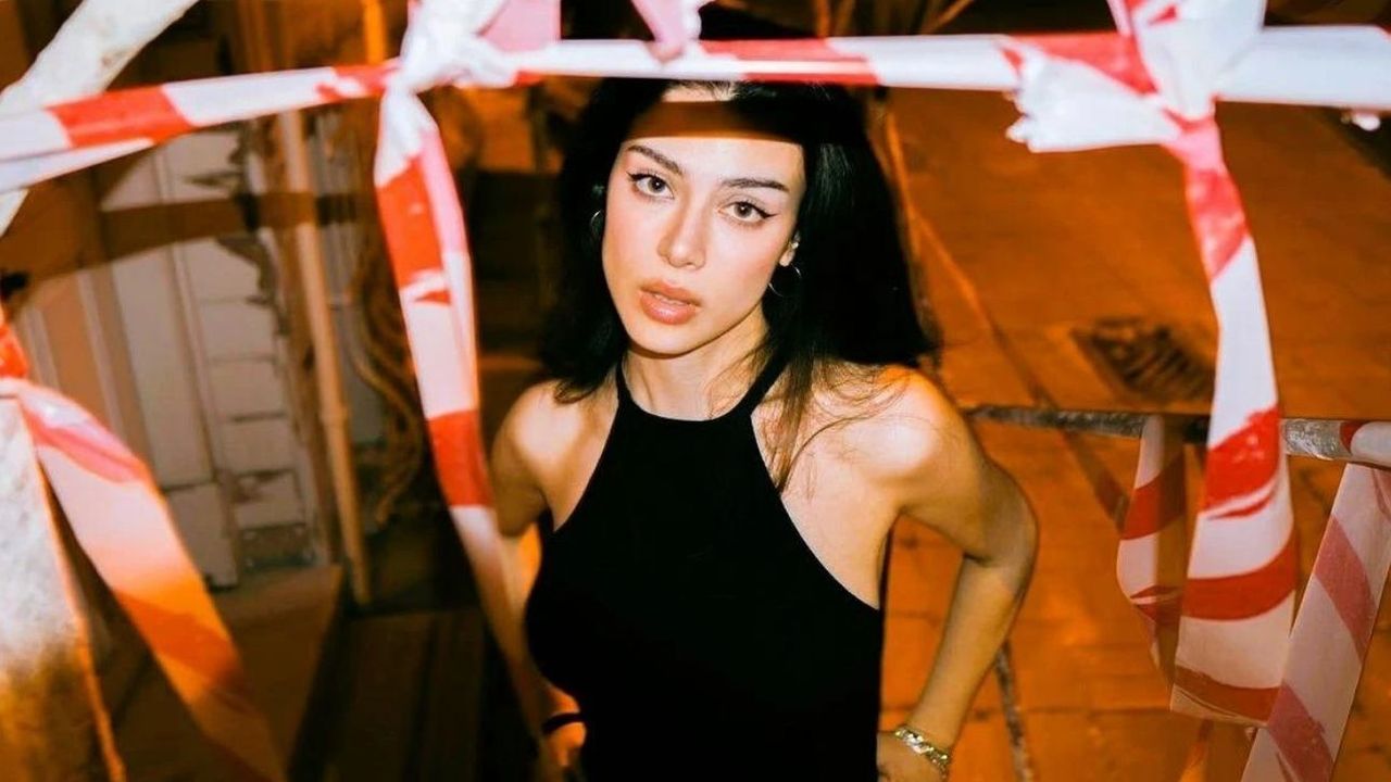 M Lisa kimdir?