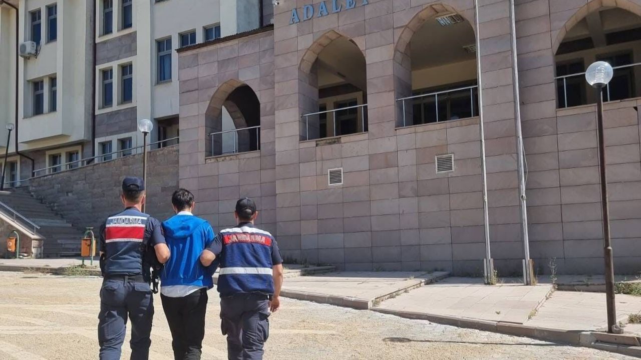 Yozgat’ta şantaj ve taciz suçlarından aranan firari yakalandı