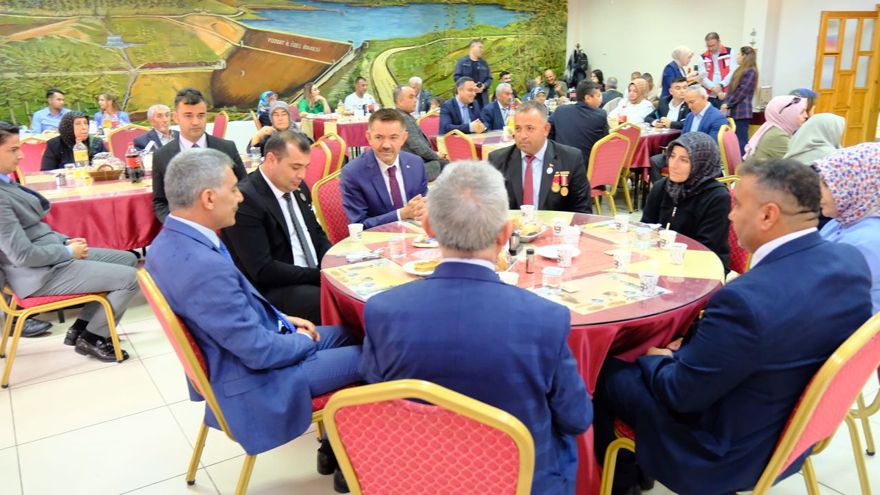Gaziler Günü'nde şehit yakınlarına onur yemeği