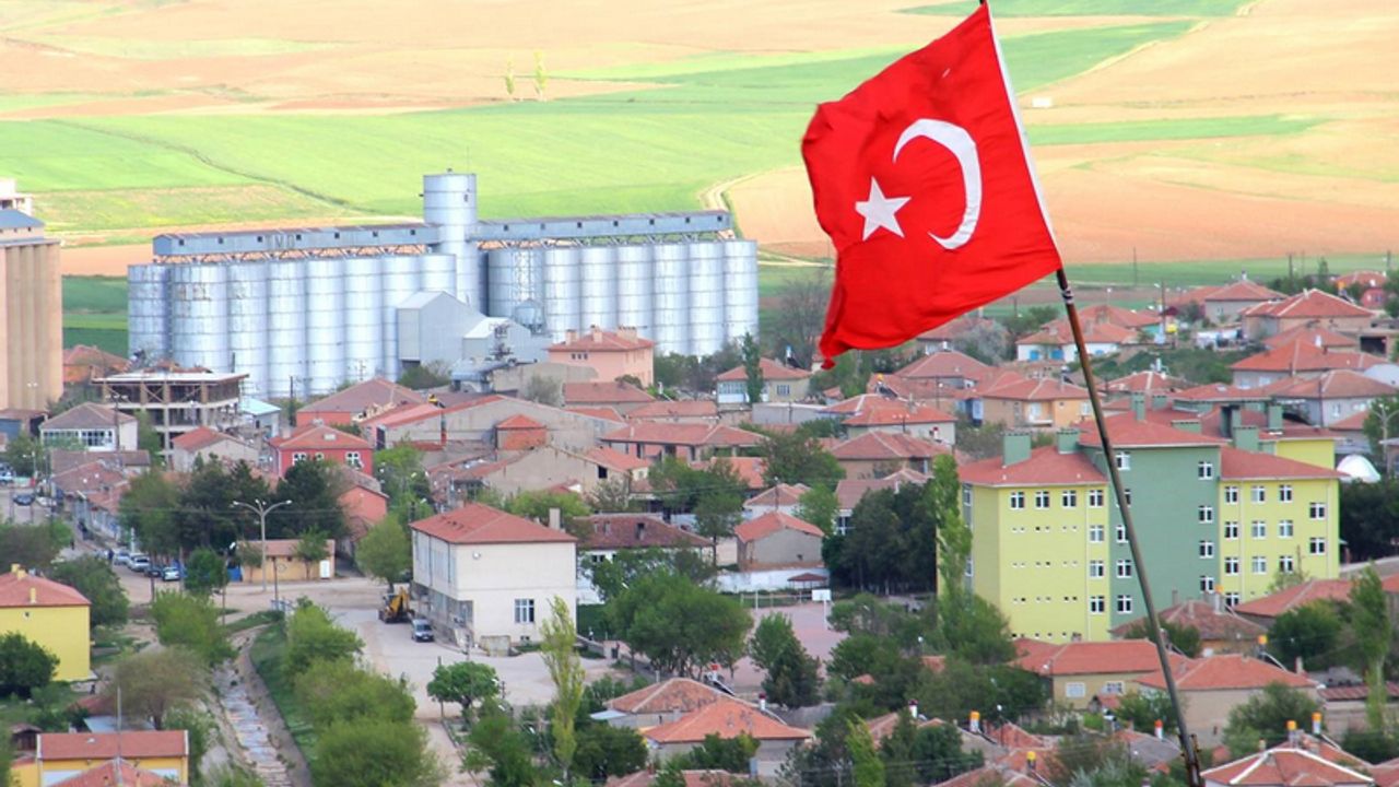 Yenifakılı’nın eski adı nedir?