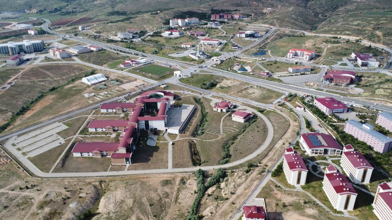 Yozgat Bozok Üniversitesinden başarı: 104 proje arasında tek!