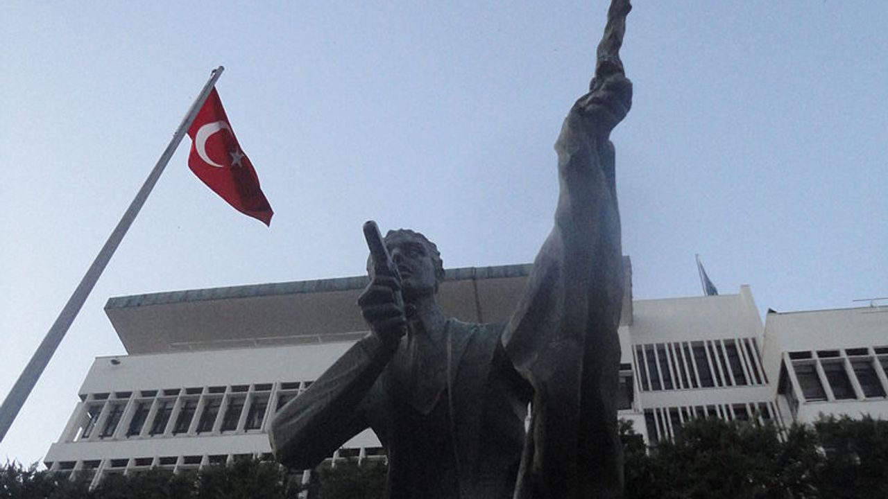 Hasan Tahsin kimdir? Kısaca hayatı...