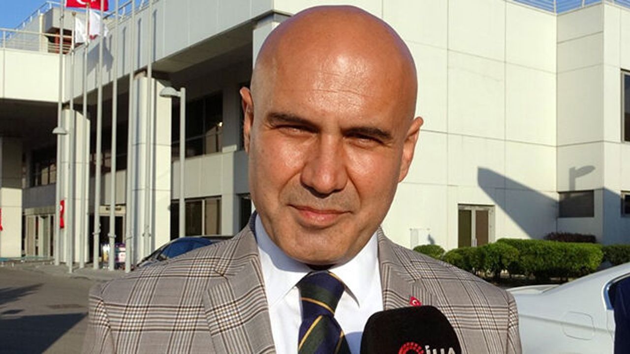Turhan Çömez kimdir? Nereli, ne iş yapar? Hangi partiden?