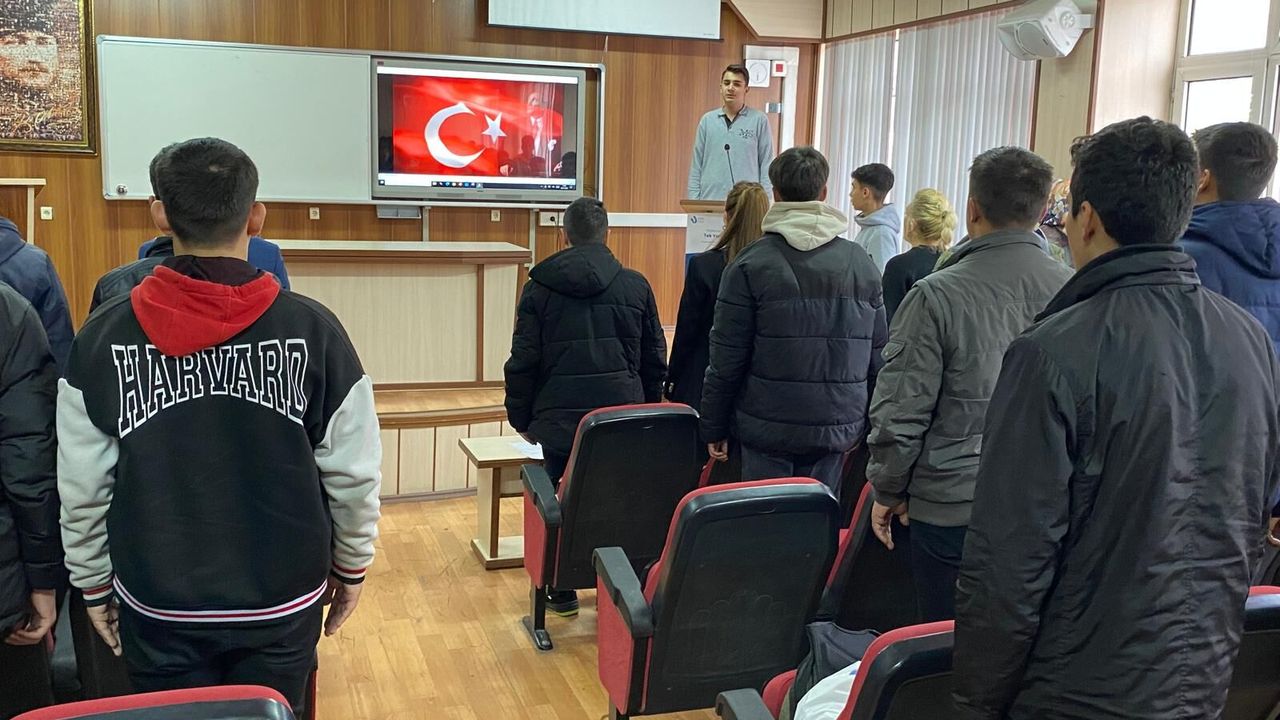 Yozgat’ta öğretmenler günü kutlandı!