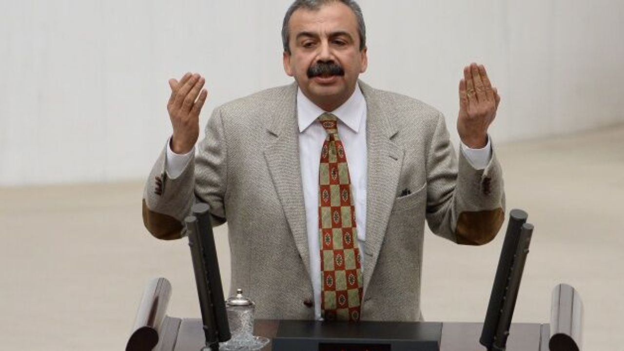 Milletvekili Sırrı Süreyya Önder kimdir?