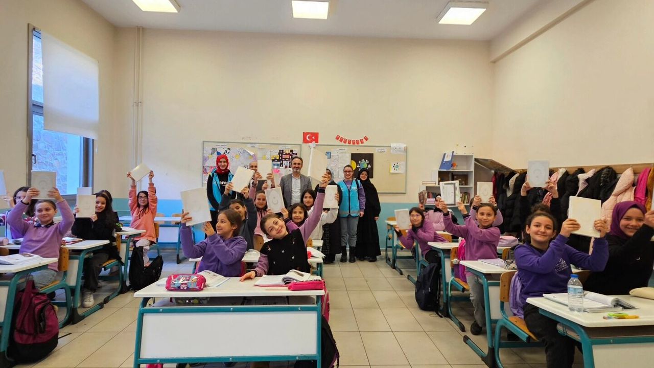 Yozgat'ta öğrencilere Kur’an-ı Kerim hediye edildi