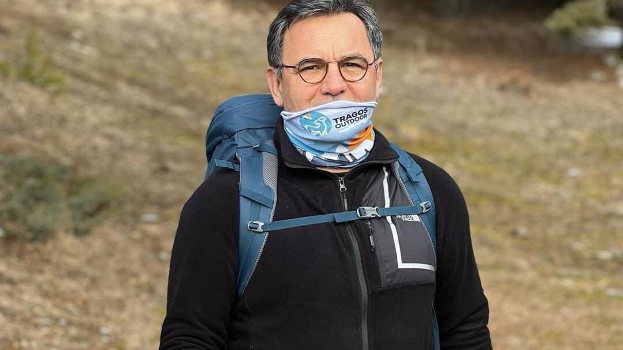 Deniz Zeyrek kimdir? Nereli, ne iş yapar? Babası, annesi kimdir? Hangi partili? Kaç yaşında, evli mi?