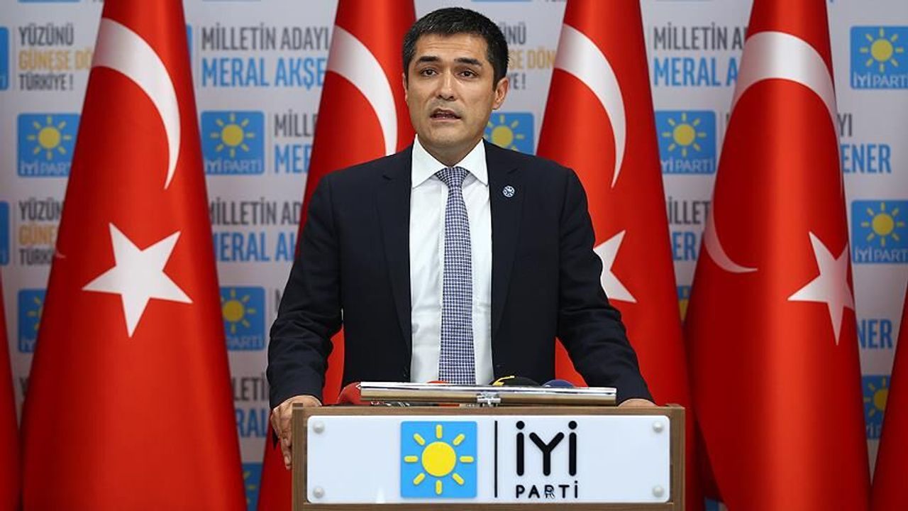 Buğra Kavuncu kimdir? Buğra Kavuncu nereli, eğitimi nedir ve siyasi kariyeri nasıl şekillendi?