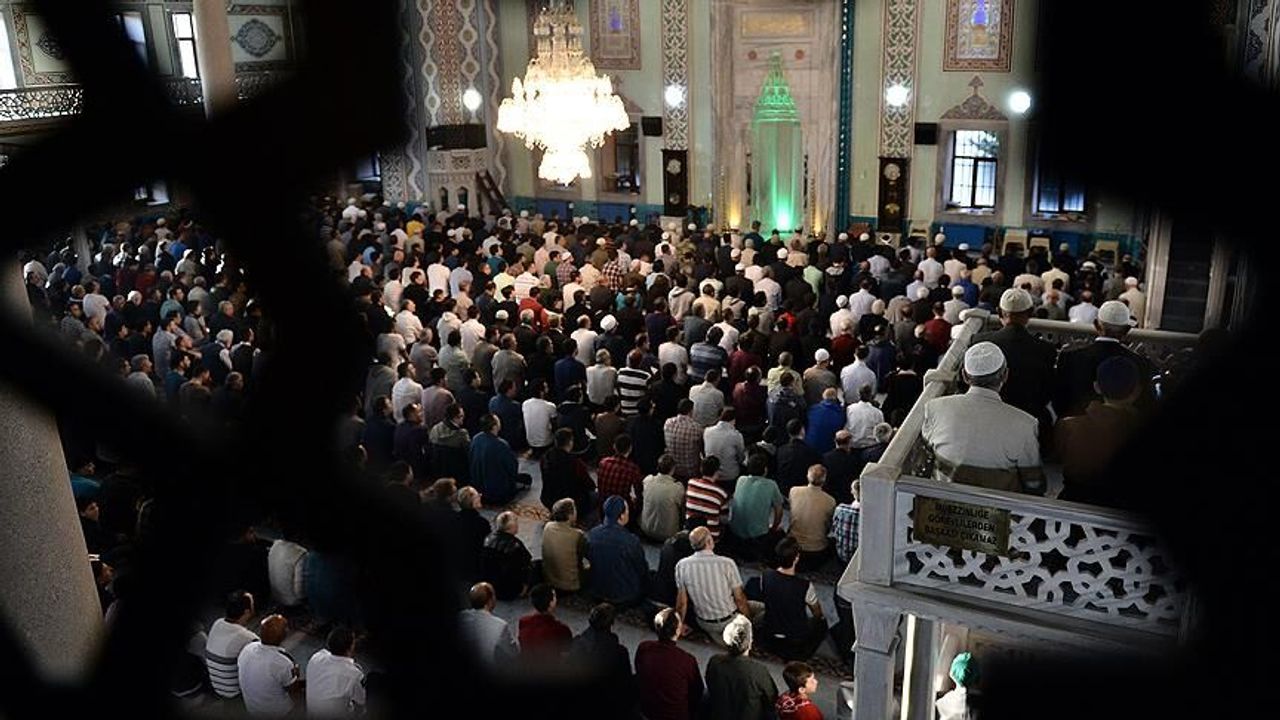 Recep ayının ilk gecesi namazı ne zaman? Kaç rekat ve nasıl kılınır?