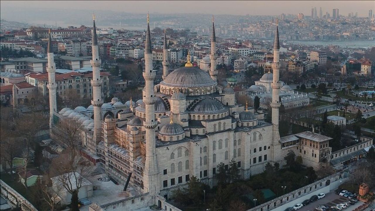 İstanbul’da yer alan Sultanahmet Camii'nin mimarı kimdir? Ne zaman yapıldı?