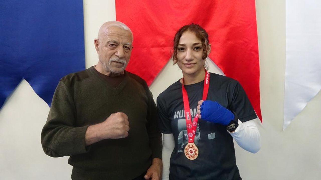 Yozgatlı sporcu dedesinin antrenörlüğünde Türkiye şampiyonu oldu!