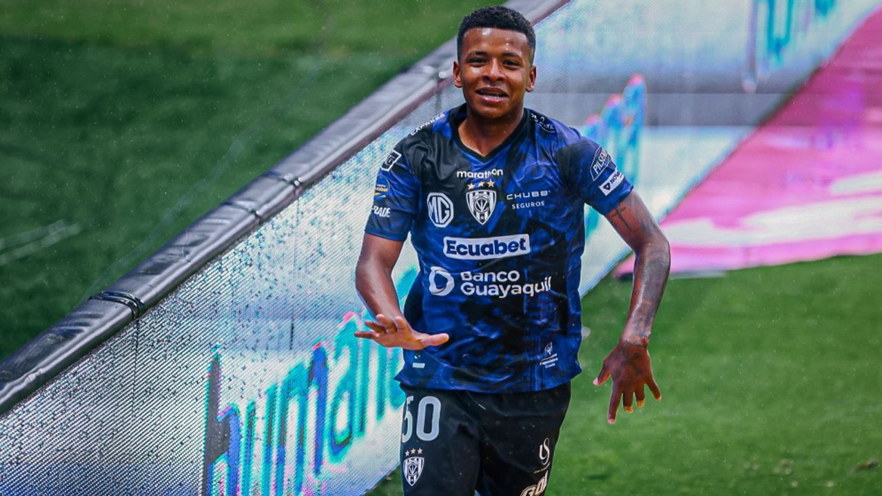 Beşiktaş kadrosuna kattı: Keny Arroyo kimdir?