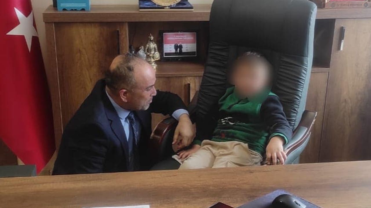 İl Müdürü Topal'dan koruma altındaki çocuğa anlamlı jest