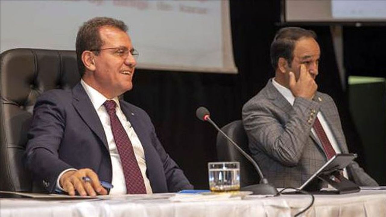 Mersin Büyükşehir Belediye Başkanı Vahap Seçer kimdir?