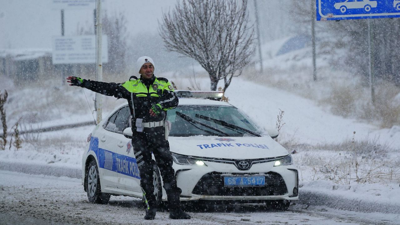 Trafik denetimleri sıklaştırıldı: Yozgat'ta 59 noktada yoğun denetim!