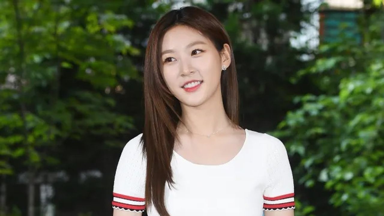 Oyuncu Kim Sae-ron  kimdir? Evinde ölü bulundu!
