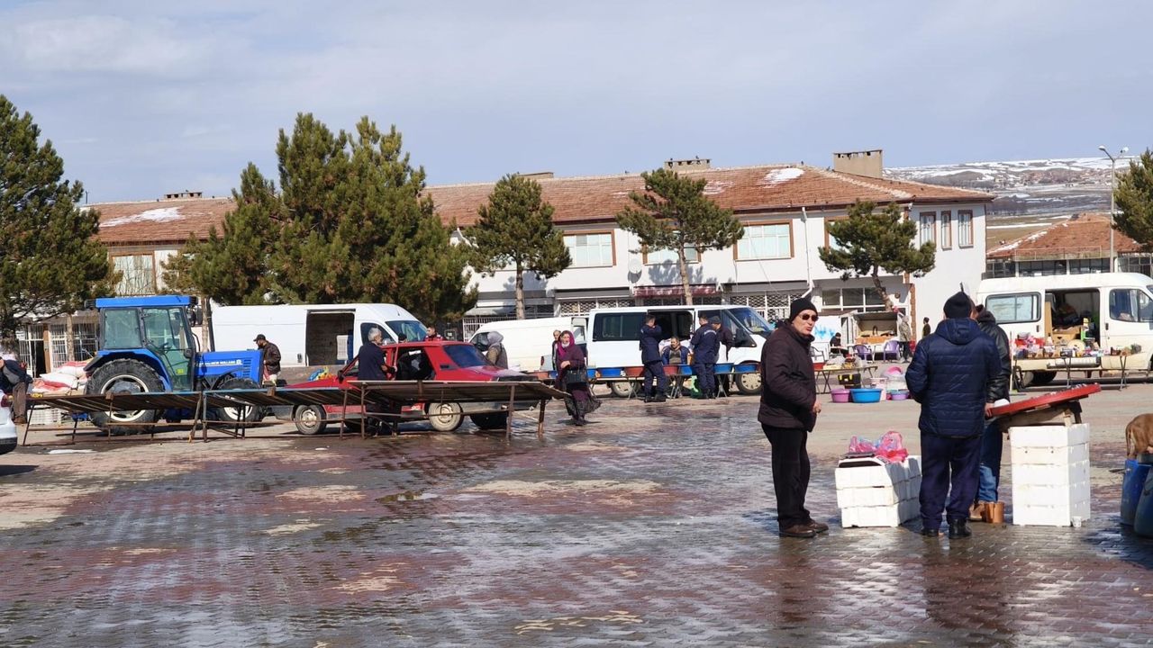 Doğankent'te pazarcı esnafına sıcak çorba ikramı