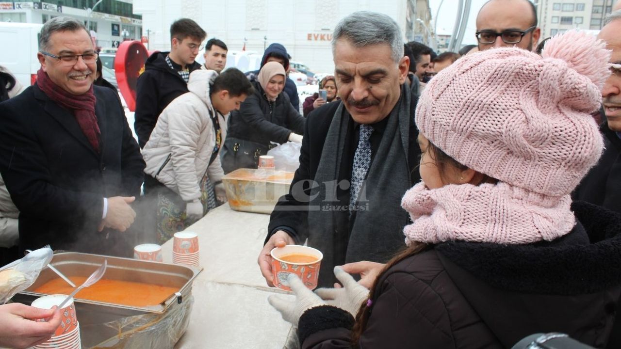 Yozgat Cumhuriyet Meydanında arabaşı etkinliği