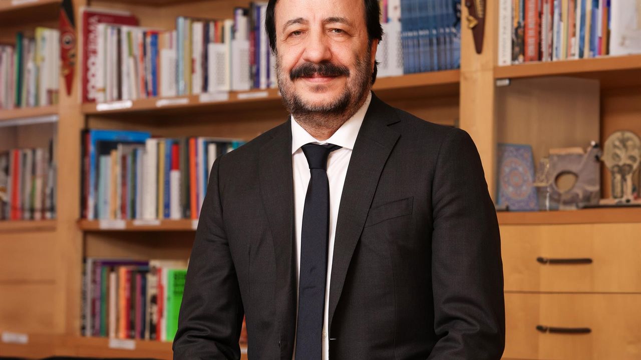 Son zamanlarda gündeme gelen Adnan Dalgakıran kimdir?