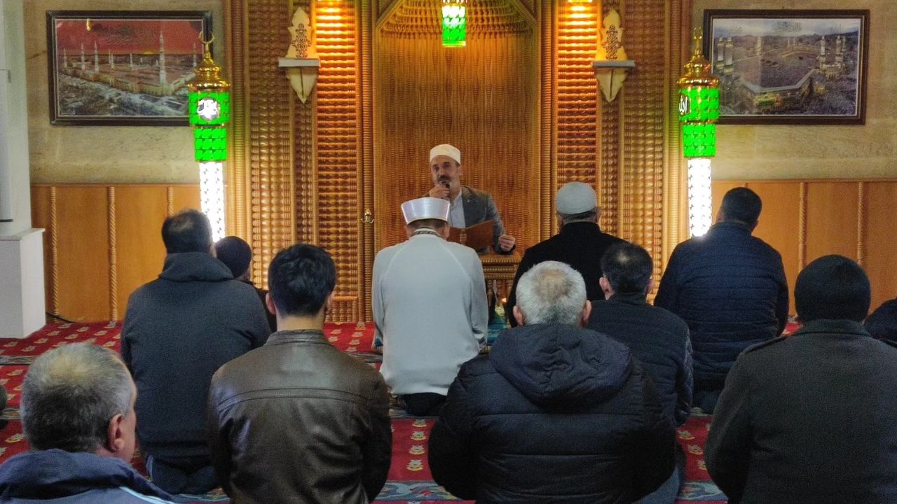 Yozgat’ta Divanlı Camii’nde Ramazan hazırlığı