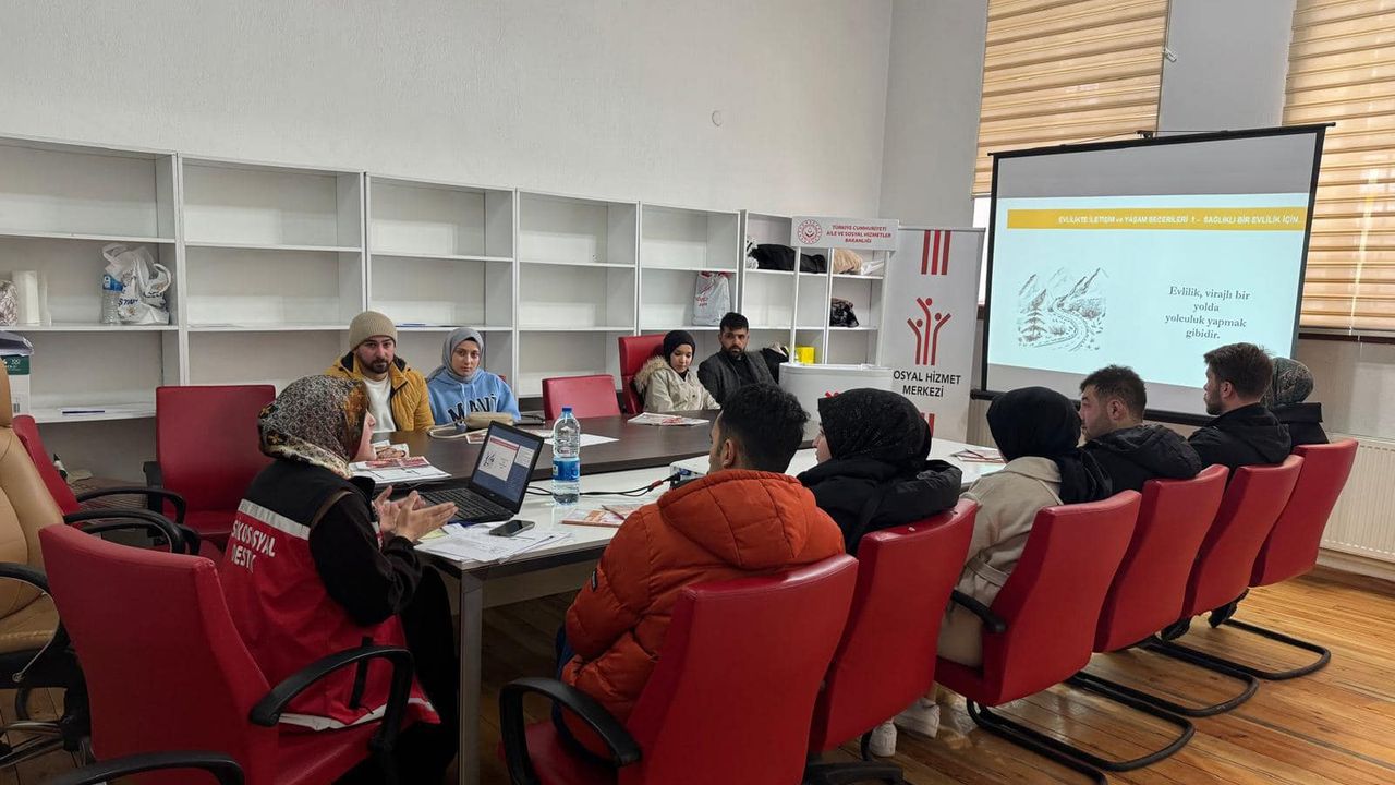 Yozgat'ta evlenecek gençlere eğitim