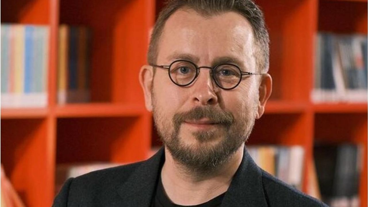 Ünlü şef Ömür Akkor kimdir?