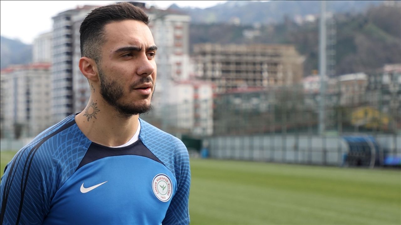 Danla Bilic ile sevgili mi? Emirhan Topçu kimdir?